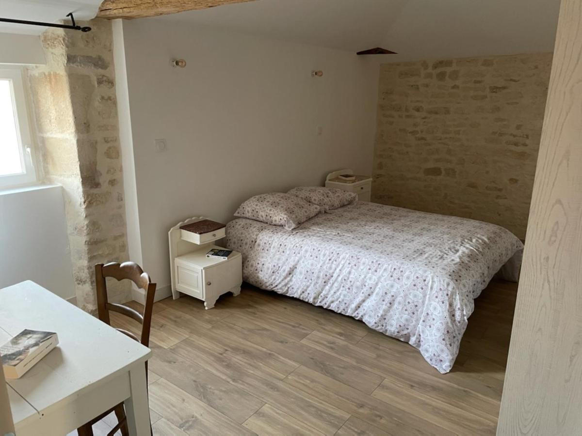 La Commanderie des Templiers Gîte 4 étoiles Saint-Etienne-de-Brillouet Exterior foto